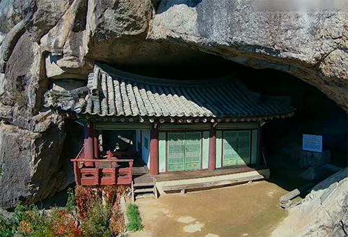 ミョヒャン山の歴史遺跡
檀君祠と金剛庵