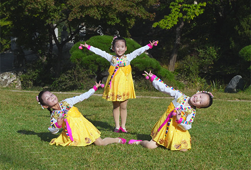 踊りのトリオ「鈴の舞」