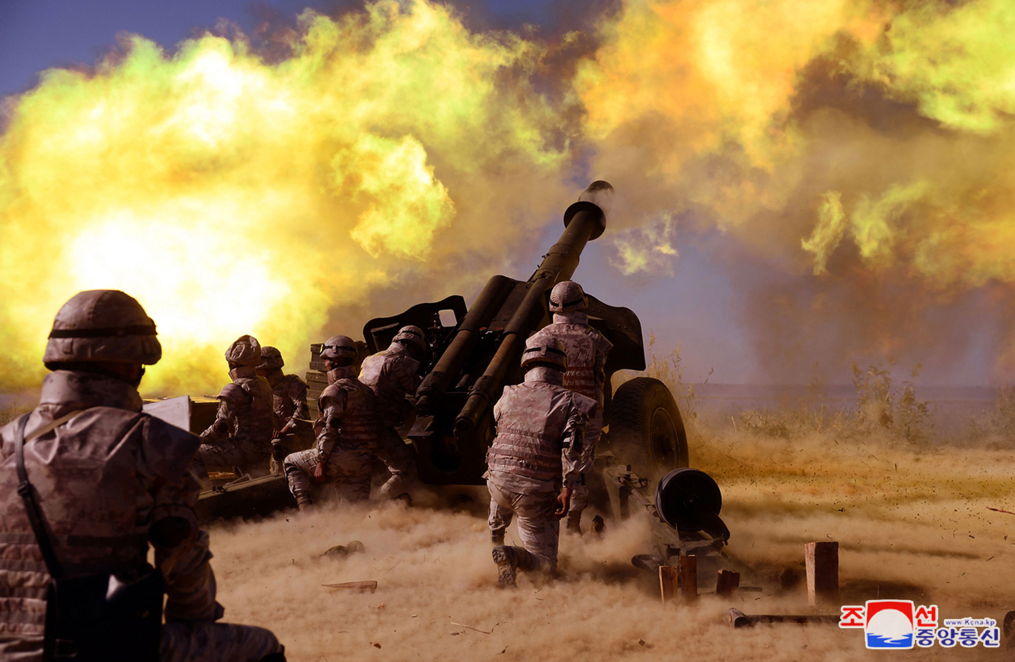 President of State Affairs <nobr><span style="font-size:110%;">Kim Jong Un</span></nobr> oversees live artillery firing drill of graduates of O Jin U Artillery Academy