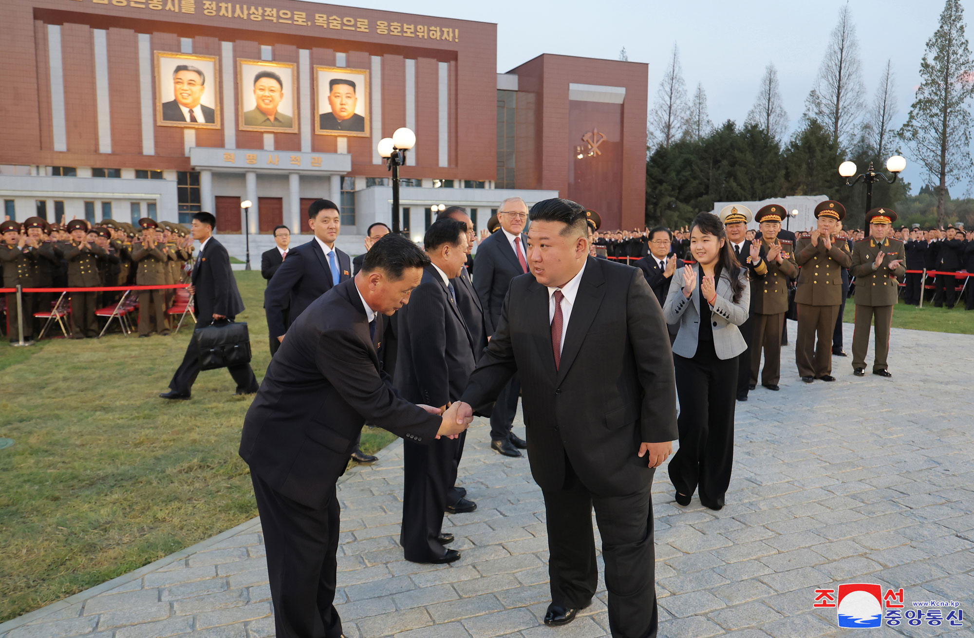 <nobr>조선로동당</nobr>창건 79돐 경축공연 성대히 진행