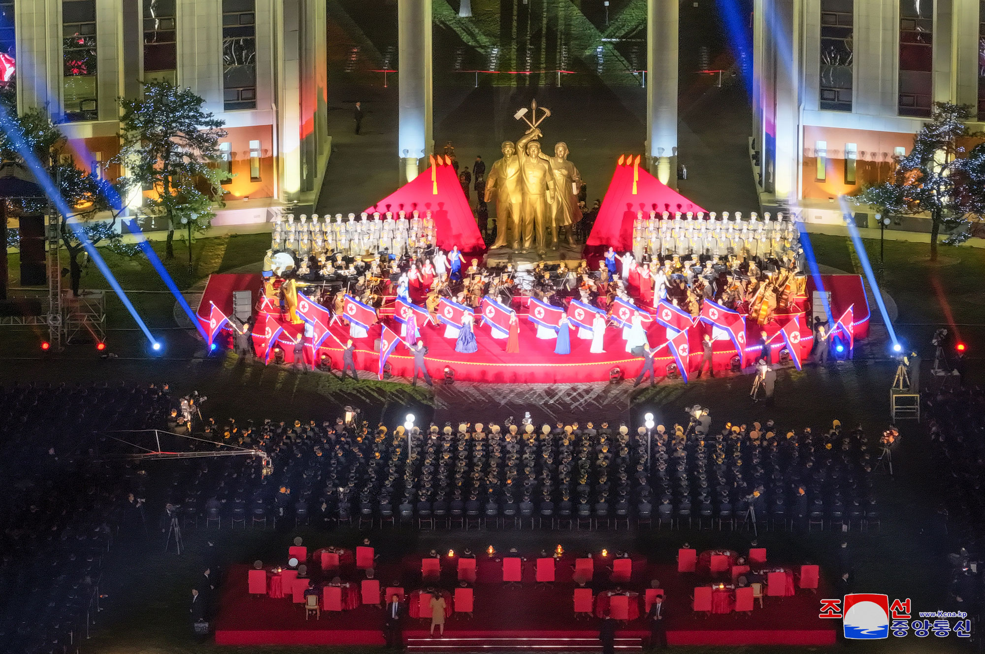 <nobr>조선로동당</nobr>창건 79돐 경축공연 성대히 진행