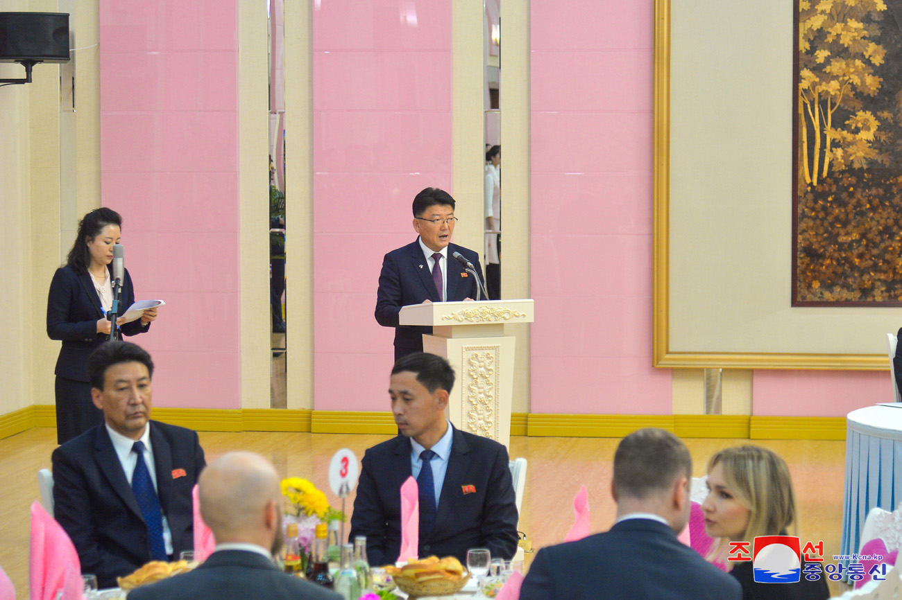 DPRK government gives reception in welcome of government delegation of Russian Federation