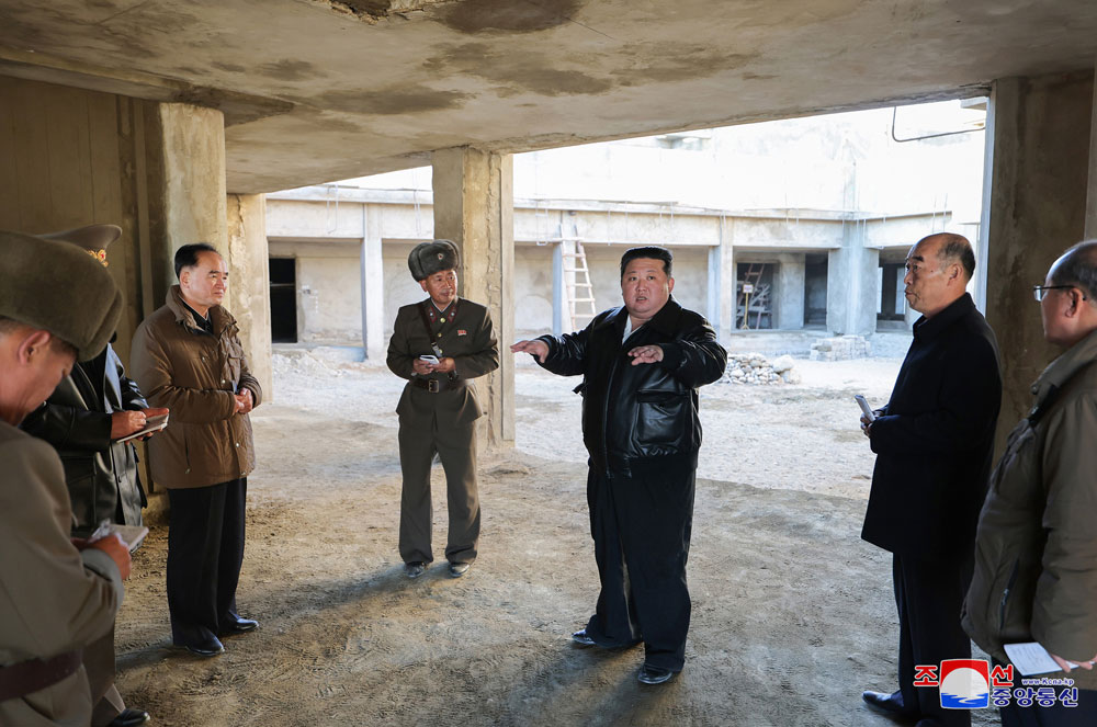 경애하는 김정은동지께서 함경남도 신포시바다가양식사업소건설장을 현지지도하시였다