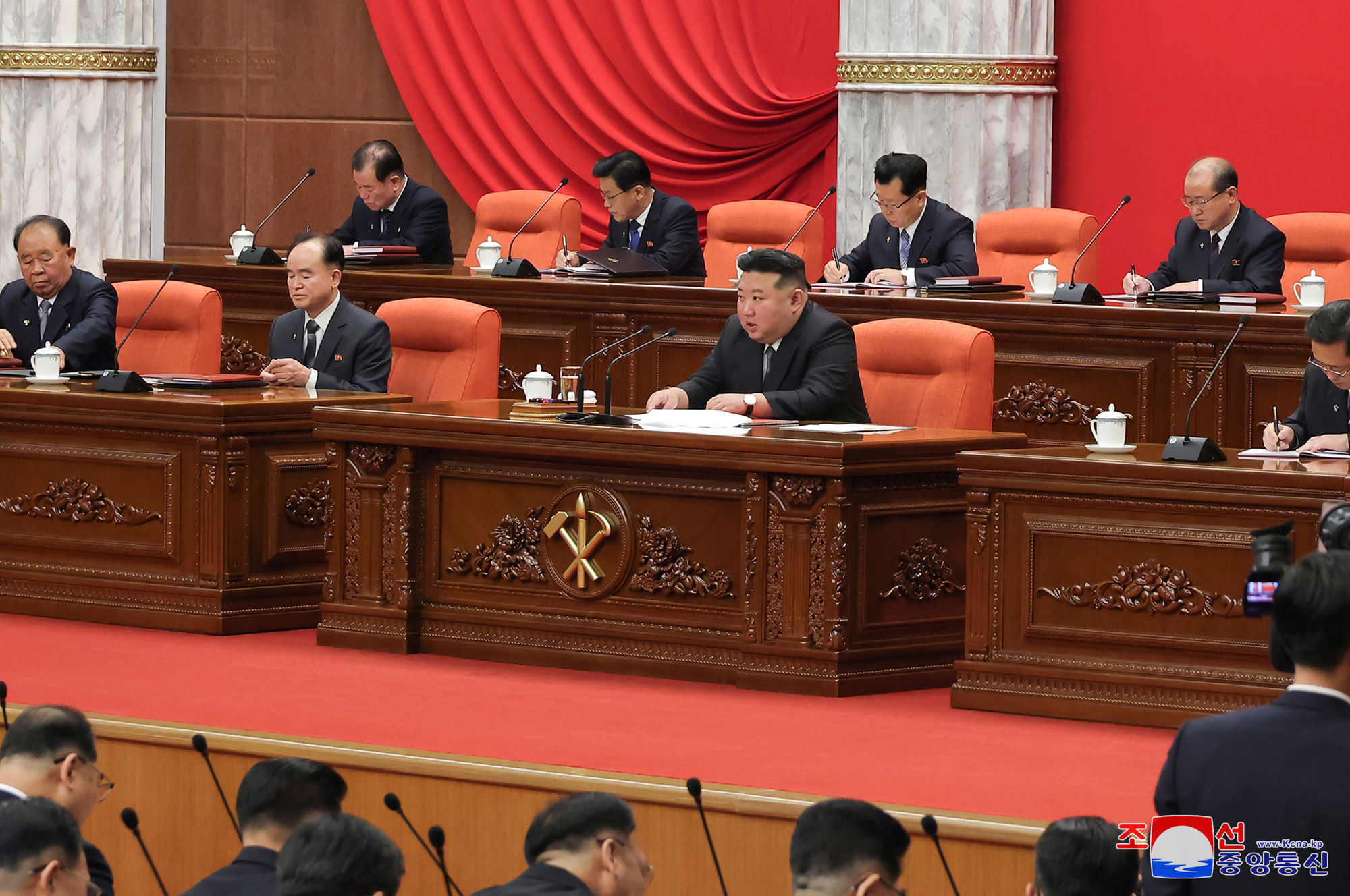 Report on Enlarged Meeting of Eleventh Plenary Meeting of Eighth Central Committee of WPK

 