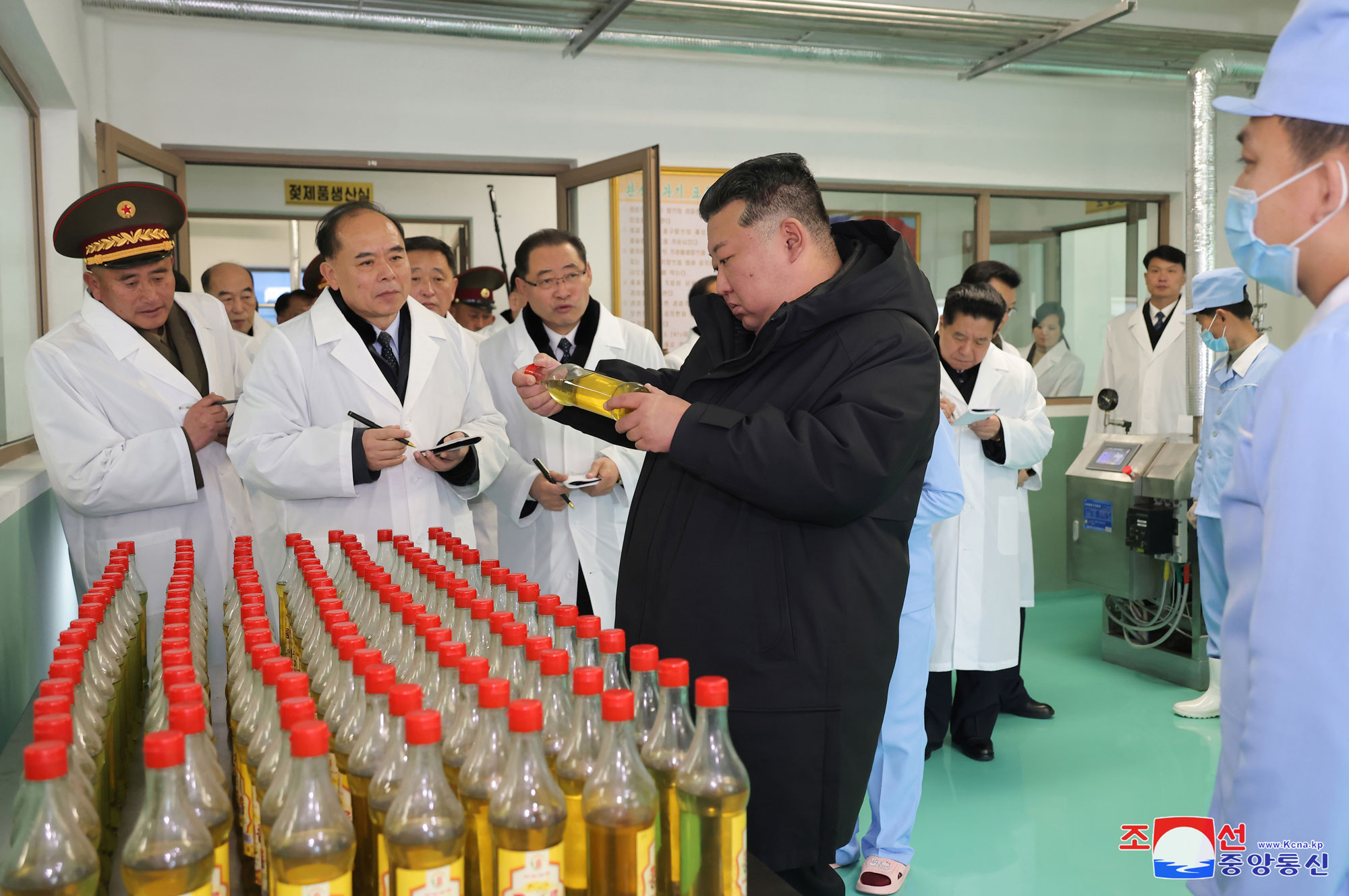 재령군 지방공업공장 준공식 진행