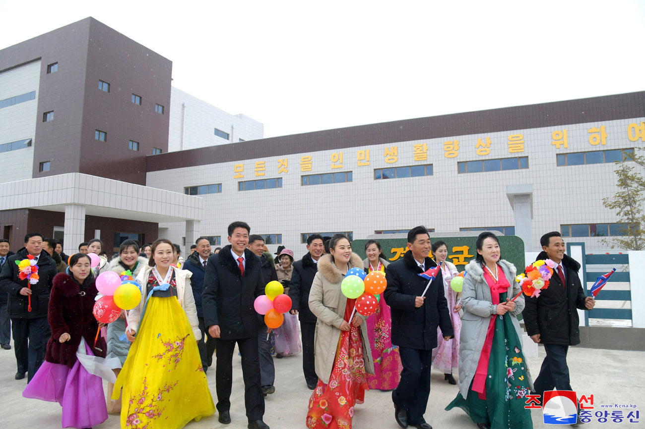 Regional-industry factories inaugurated in Kyongsong County