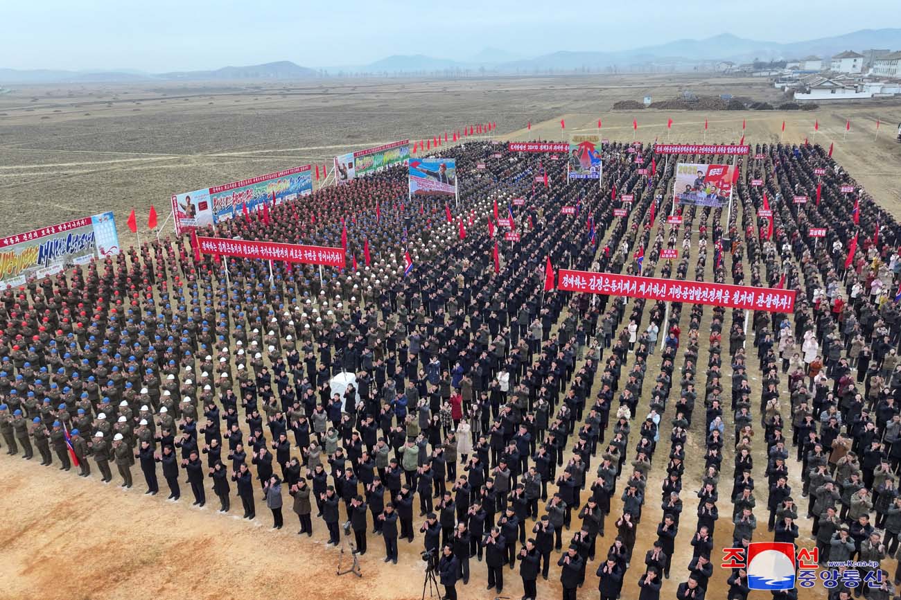 강동군, 은산군, 장연군, 부령군, 김정숙군과 개풍구역에서 새년도 지방건설사업에 일제히 착수