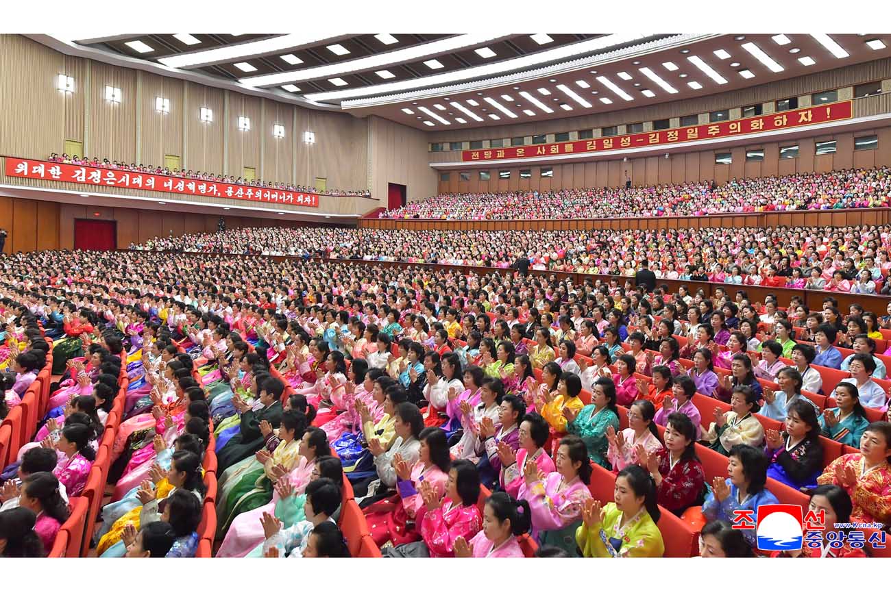 National meeting held to mark March 8 International Women