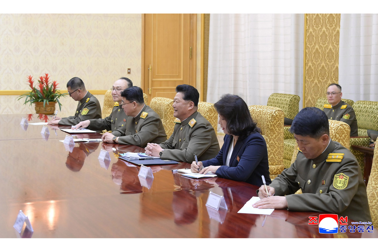 조선민주주의인민공화국 사회안전상이 로씨야내무성대표단을 만났다