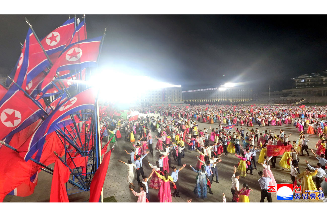 Evening gala of youth and students in Pyongyang held and fireworks set off to celebrate V-Day