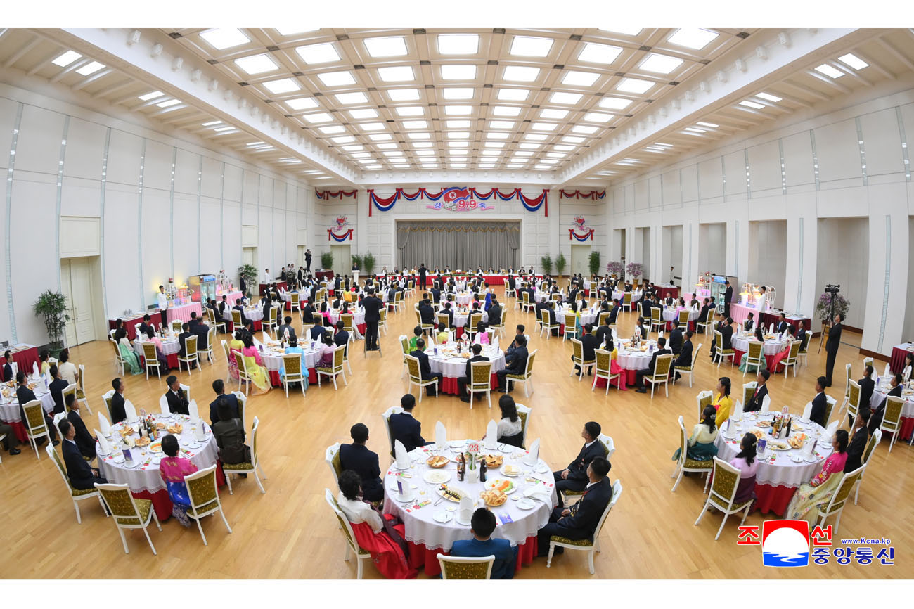 Banquete en honor de innovadores laborales y ameritados