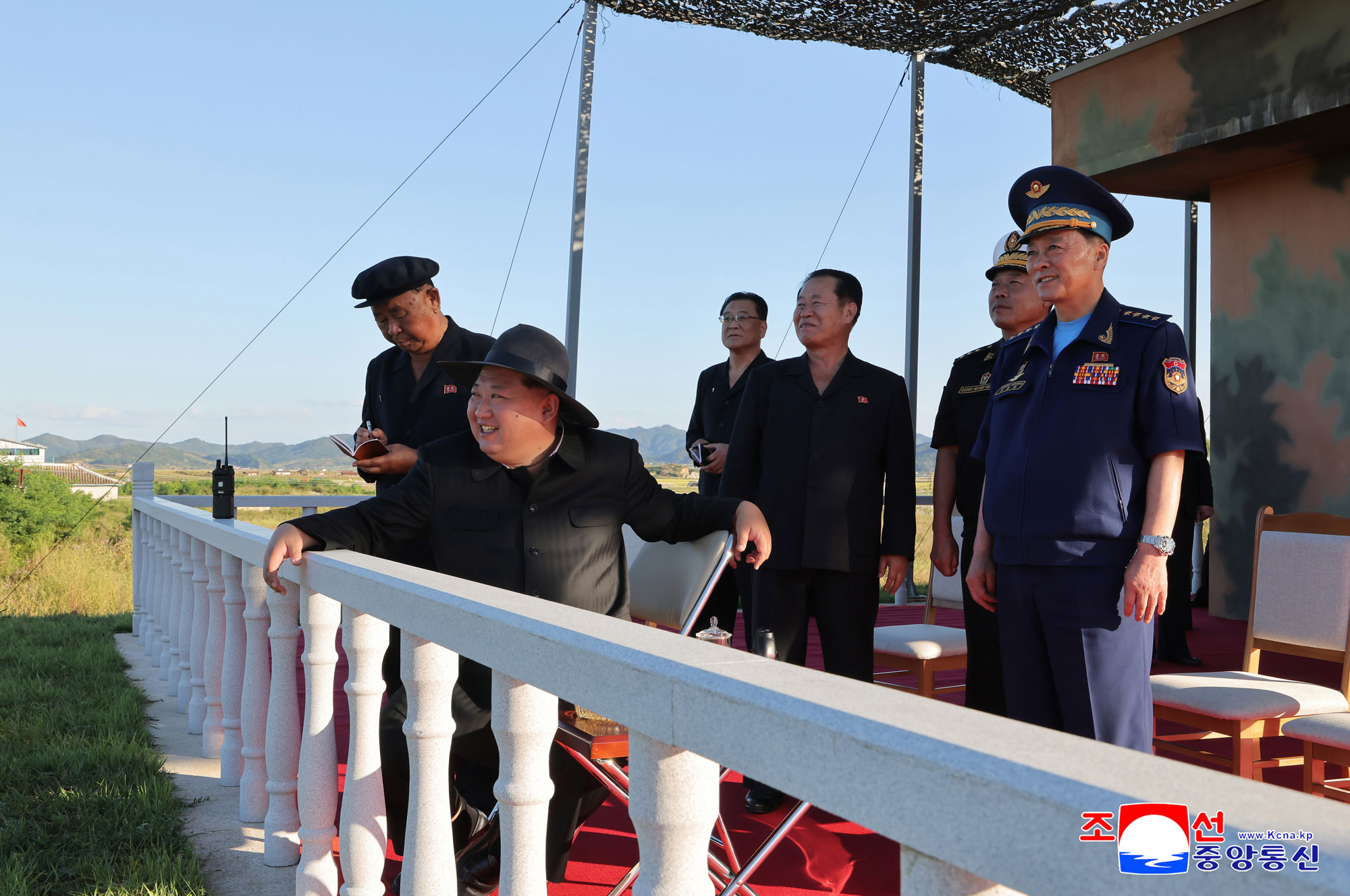 敬愛する金正恩総書記が無人航空技術連合体の事業を指導