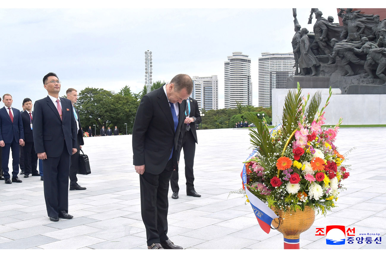 Дмитрий Медведев на возвышенности Мансу