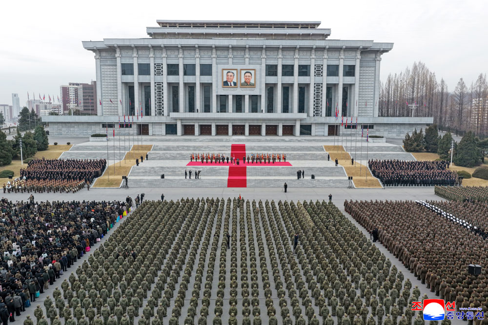 اقامة حفل الترحيب بوحدة الهندسة للجيش الشعبي الكوري والعائدة إلى الوطن بعد تنفيذ أوامر الحزب القتالية فى المناطق العملياتية الخارجية