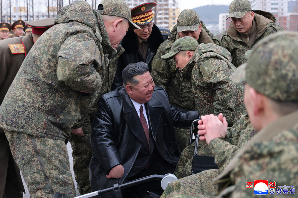 اقامة حفل الترحيب بوحدة الهندسة للجيش الشعبي الكوري والعائدة إلى الوطن بعد تنفيذ أوامر الحزب القتالية فى المناطق العملياتية الخارجية