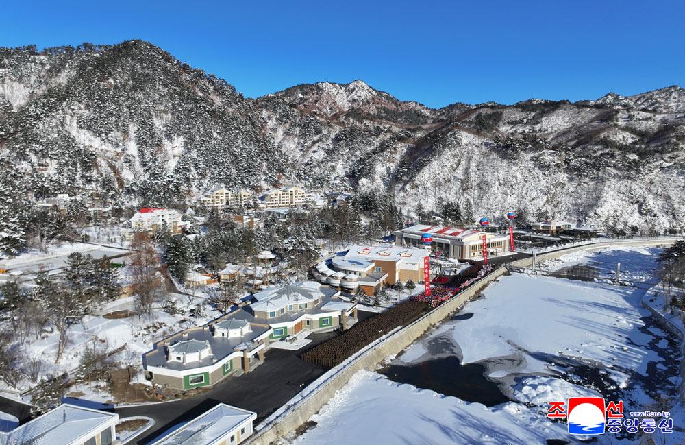 Состоялась церемония завершения строительства Онпхоского дома отдыха трудящихся