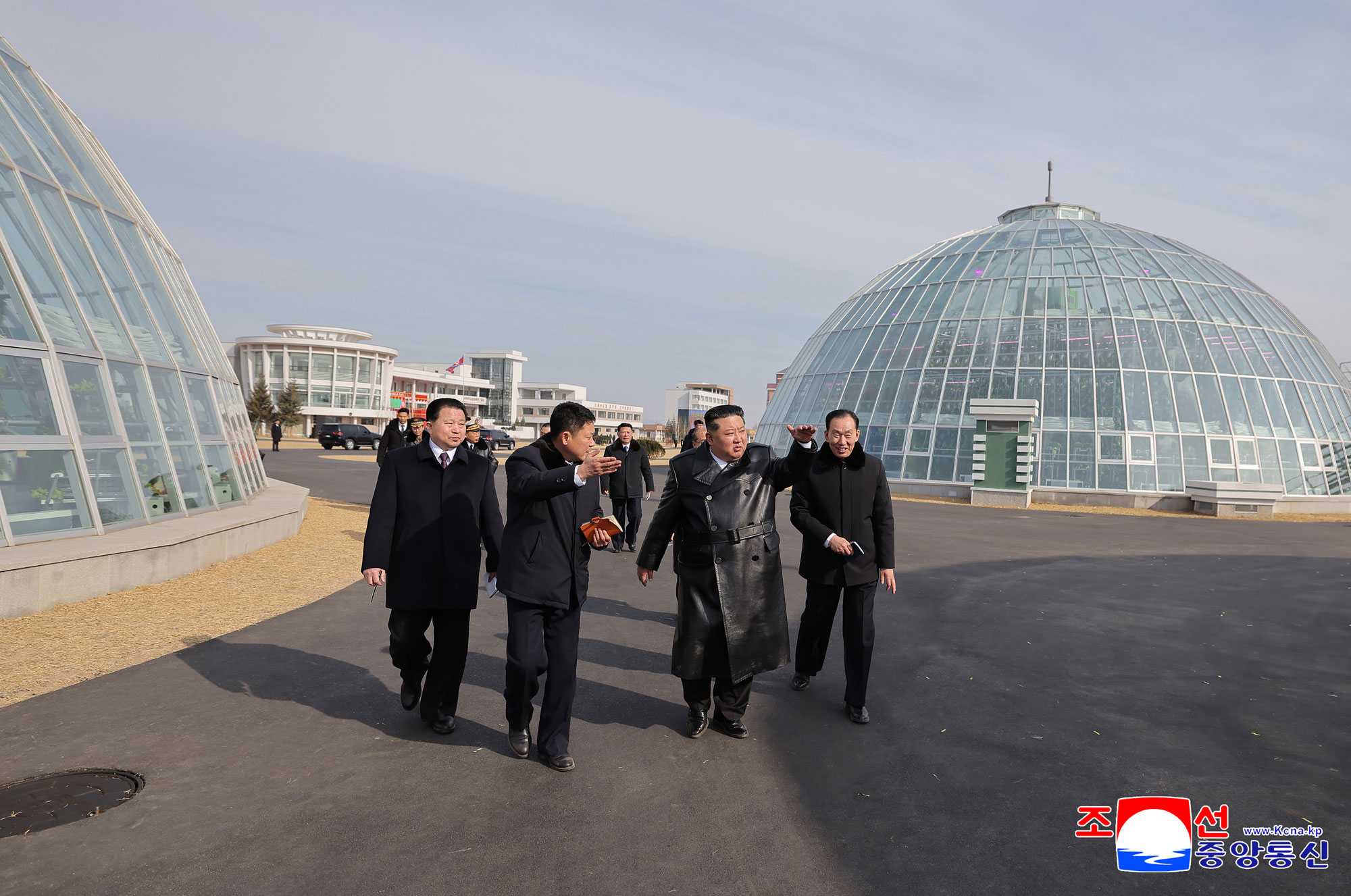 新义州温室综合农场竣工典礼隆重举行