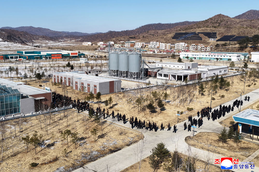 新时代社会主义农村建设和畜牧业发展的新样板、三光畜牧农场竣工典礼举行