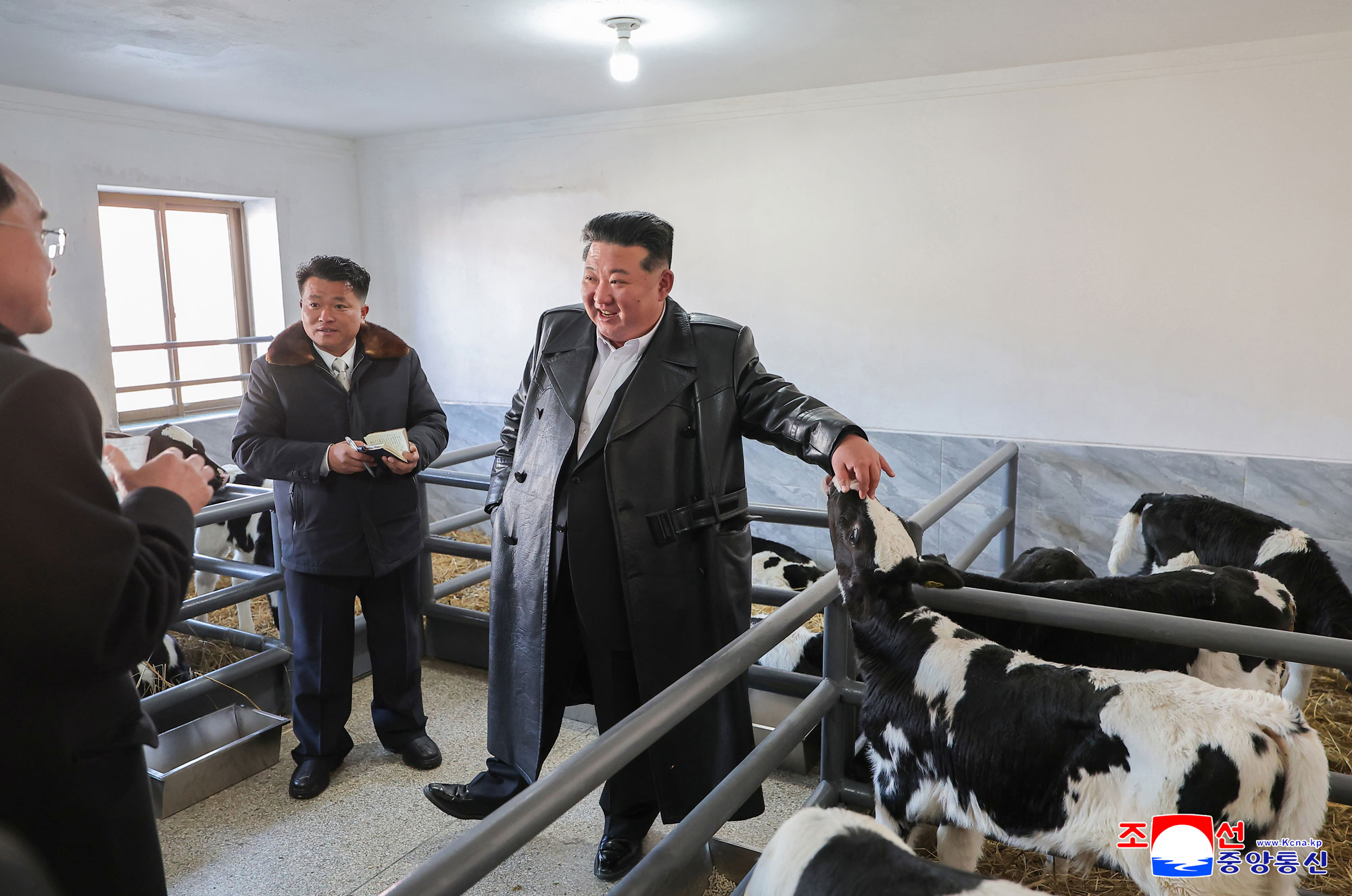 新时代社会主义农村建设和畜牧业发展的新样板、三光畜牧农场竣工典礼举行