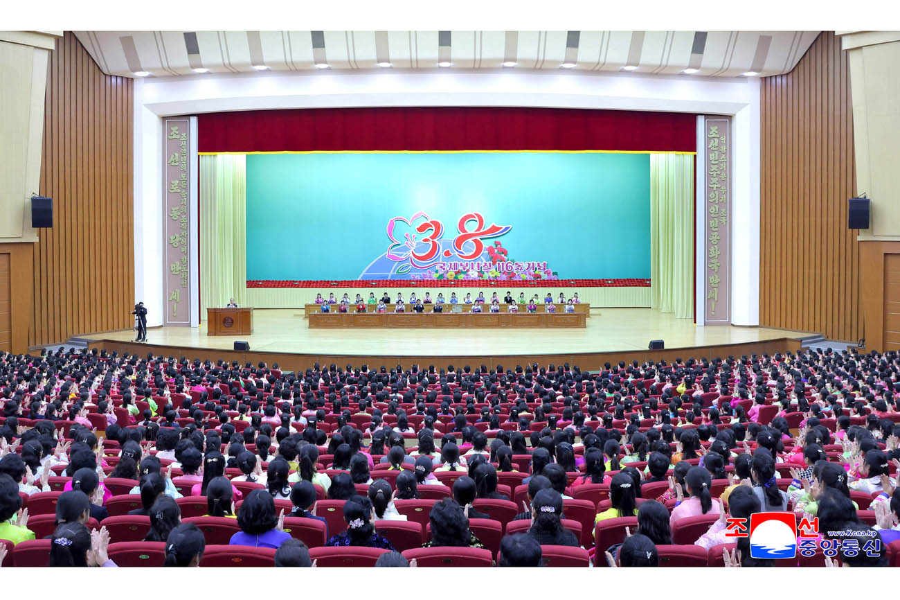 Zentrale Veranstaltung zum 116. Internationalen Frauentag