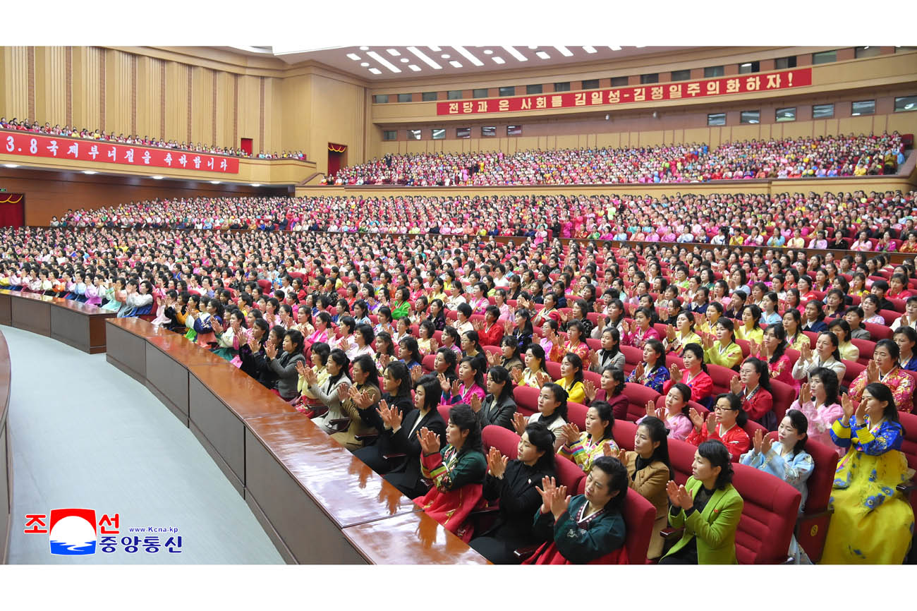 Zentrale Veranstaltung zum 116. Internationalen Frauentag