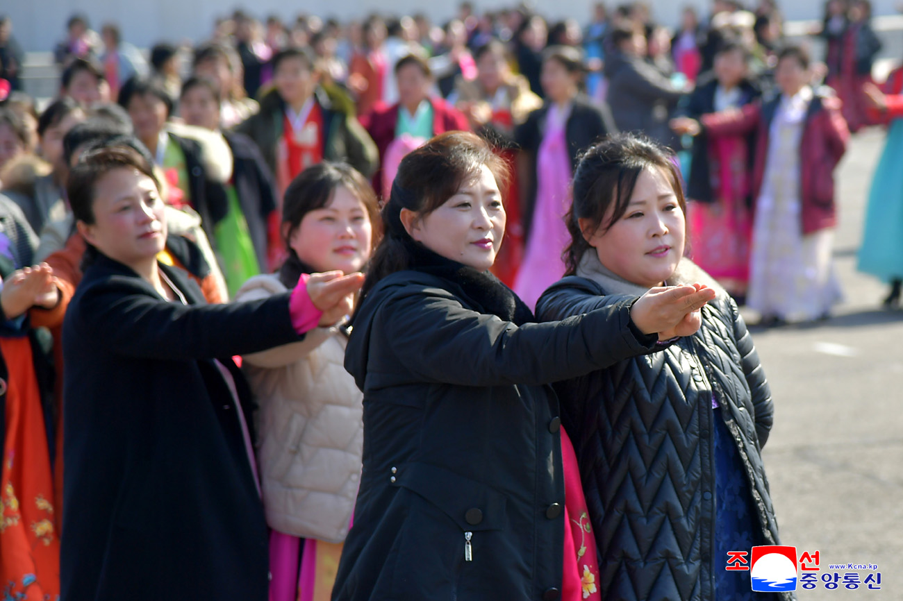 Tanzveranstaltungen der Frauen