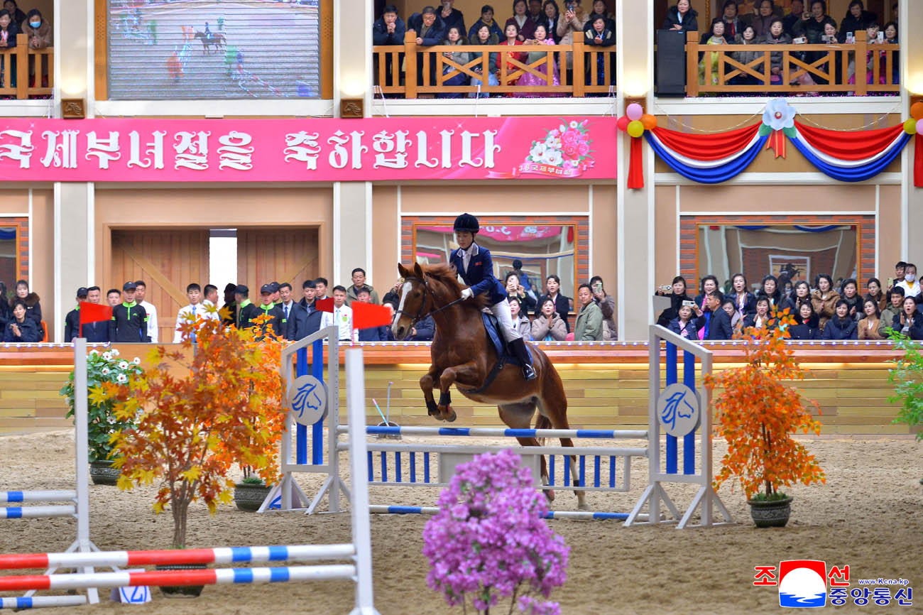 Reitwettkampf zwischen den Bezirken des ganzen Landes zum Internationalen Frauentag „8. März“ 2026