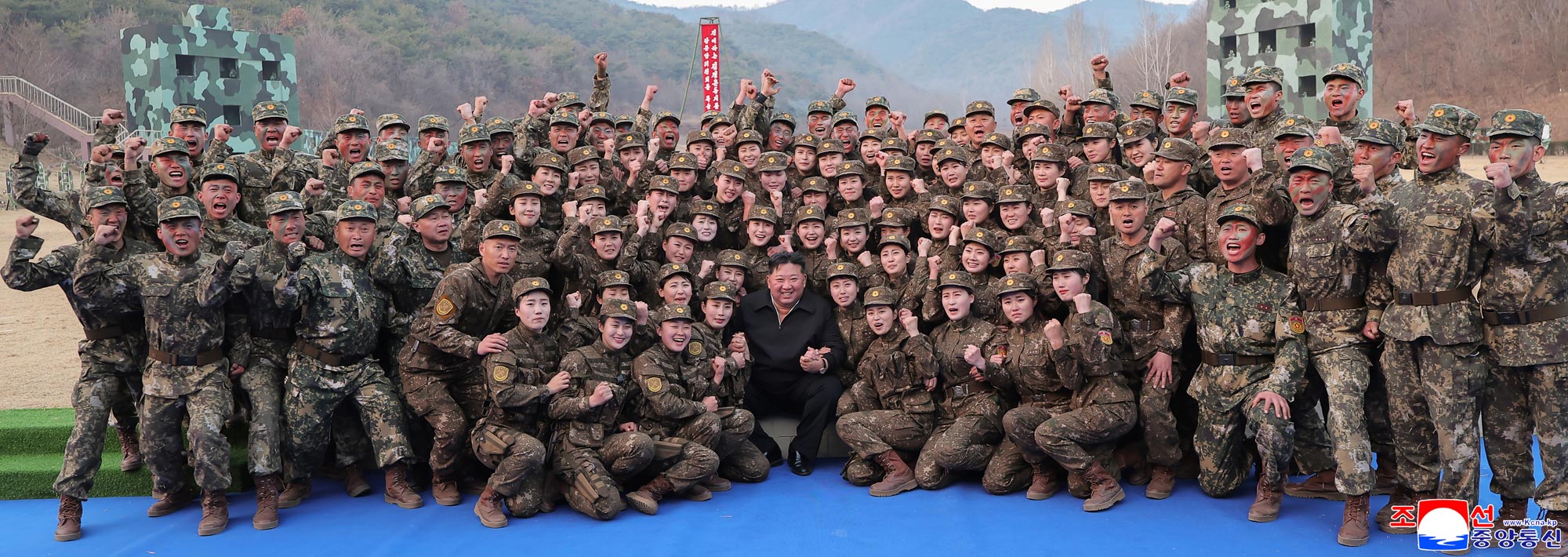 Уважаемый товарищ Ким Чен Ын ознакомился с тренировкой подразделений спецназа КНА всех ступеней