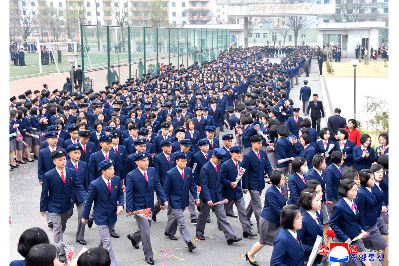 전국의 대학, 학교들에서 2026년 새 학년도 시작, 개학모임 진행