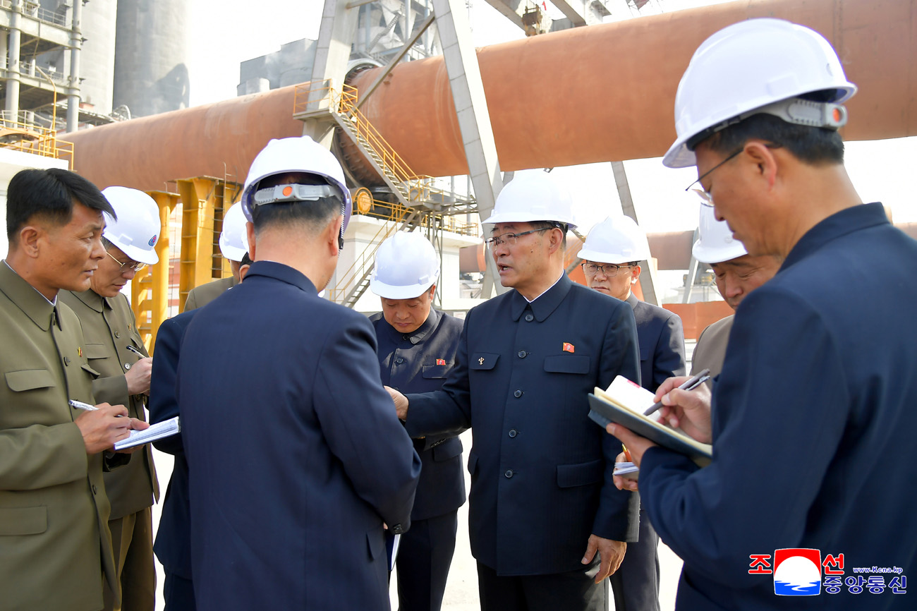 Premier Pak Thae Song recorre varios puntos del país