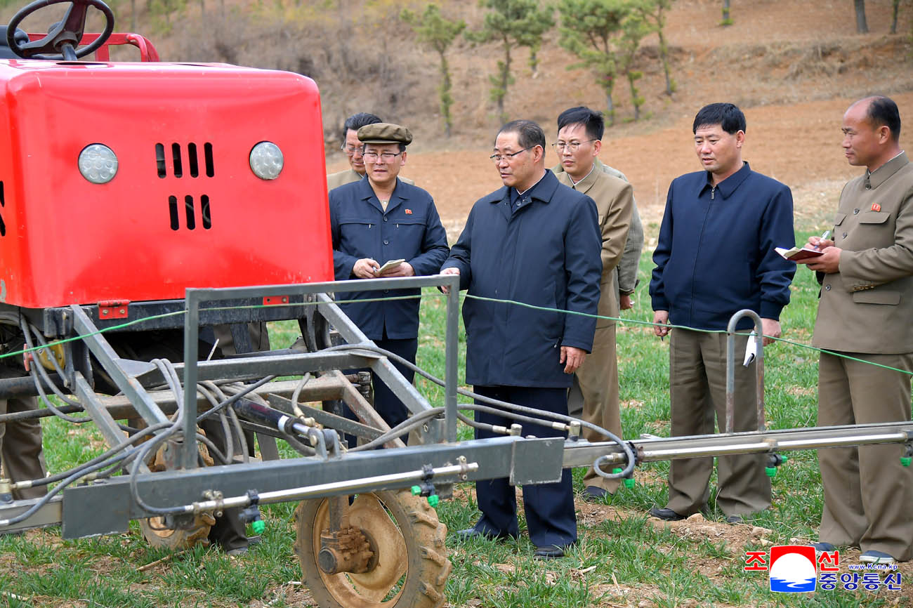 Premier Pak Thae Song recorre varios puntos del país